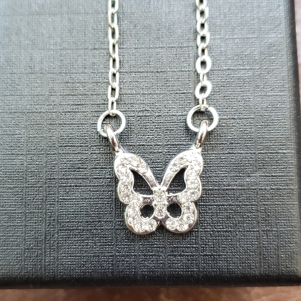 Rhinestone Butterfly Pendant Necklace silver